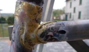 L104042820121030um154732